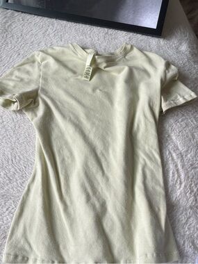 SKIMS Short Sleeve Crewneck Tee in Soft Cream